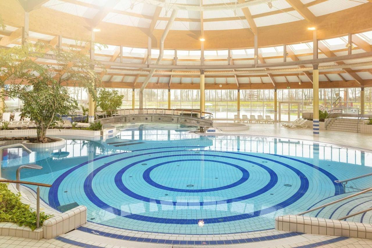 Mit Meerblick Und Terrasse, Gratis Nutzung Vom Ahoi Erlebnisbad Und Sauna In Sellin - Meeresblick Fewo 68 ゲーレン エクステリア 写真