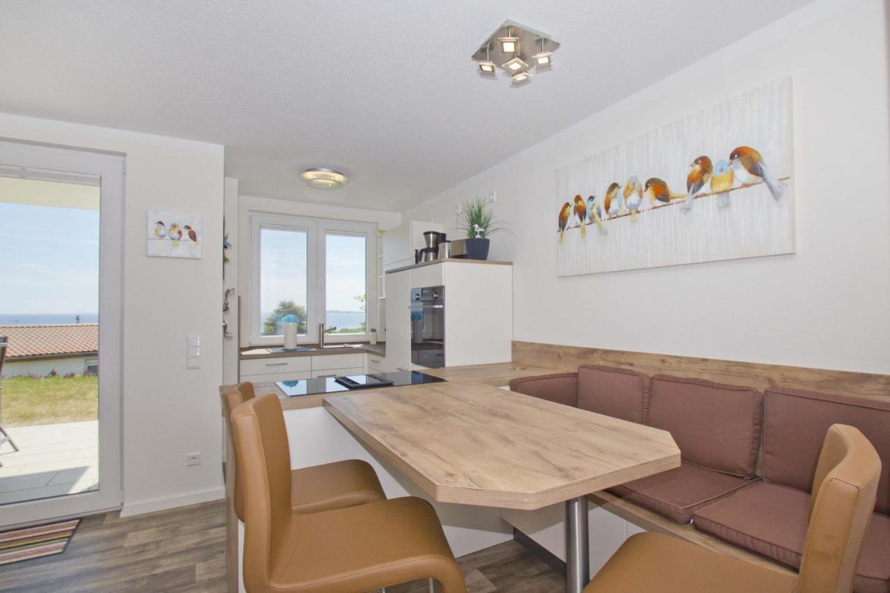 Mit Meerblick Und Terrasse, Gratis Nutzung Vom Ahoi Erlebnisbad Und Sauna In Sellin - Meeresblick Fewo 68 ゲーレン エクステリア 写真