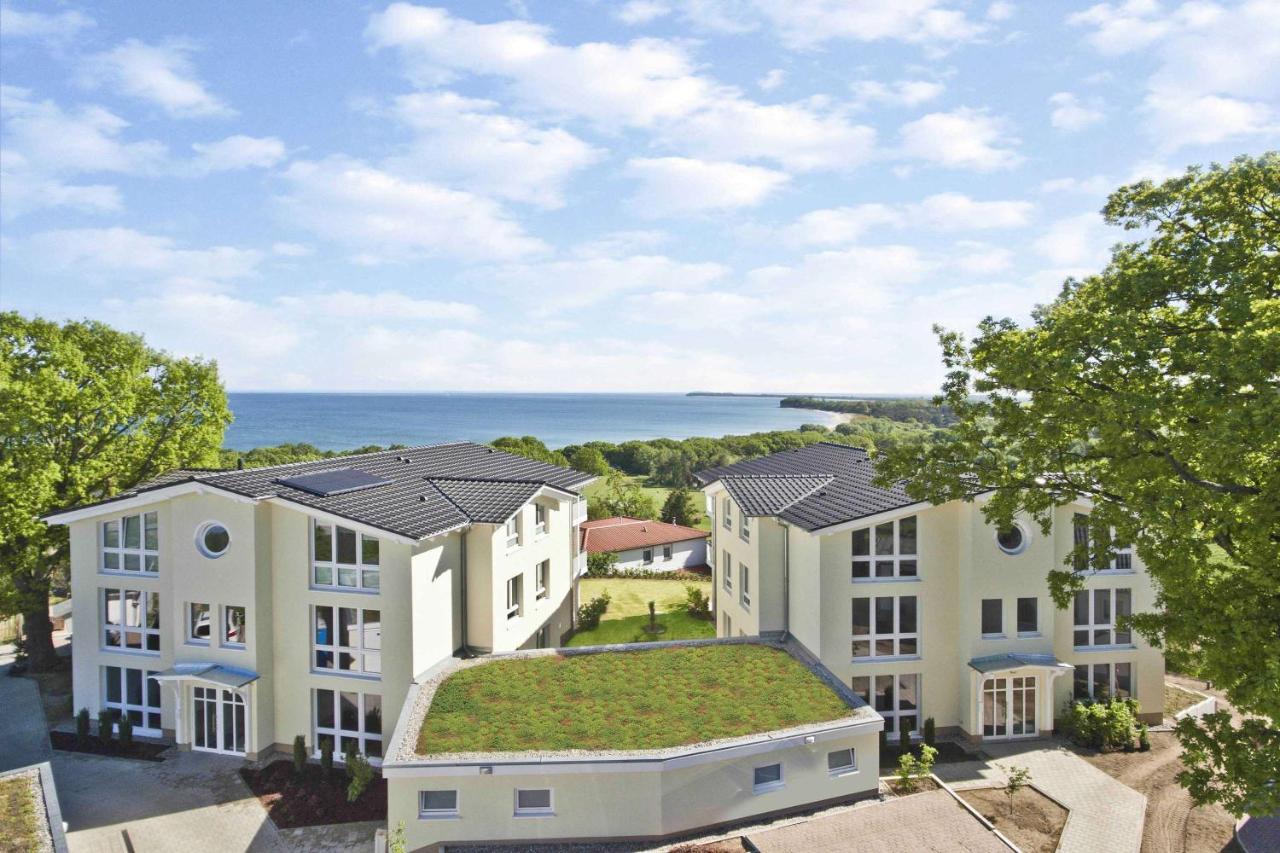 Mit Meerblick Und Terrasse, Gratis Nutzung Vom Ahoi Erlebnisbad Und Sauna In Sellin - Meeresblick Fewo 68 ゲーレン エクステリア 写真